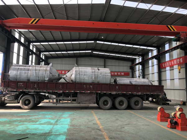 日产20吨鱼油全套精炼设备准时准点发往香港威支达国际贸易有限公司青岛公司。